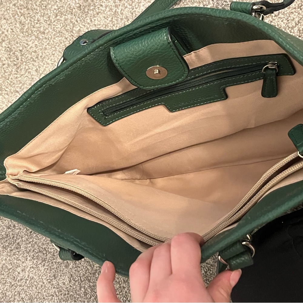 Green Purse - Picture 4 of 4